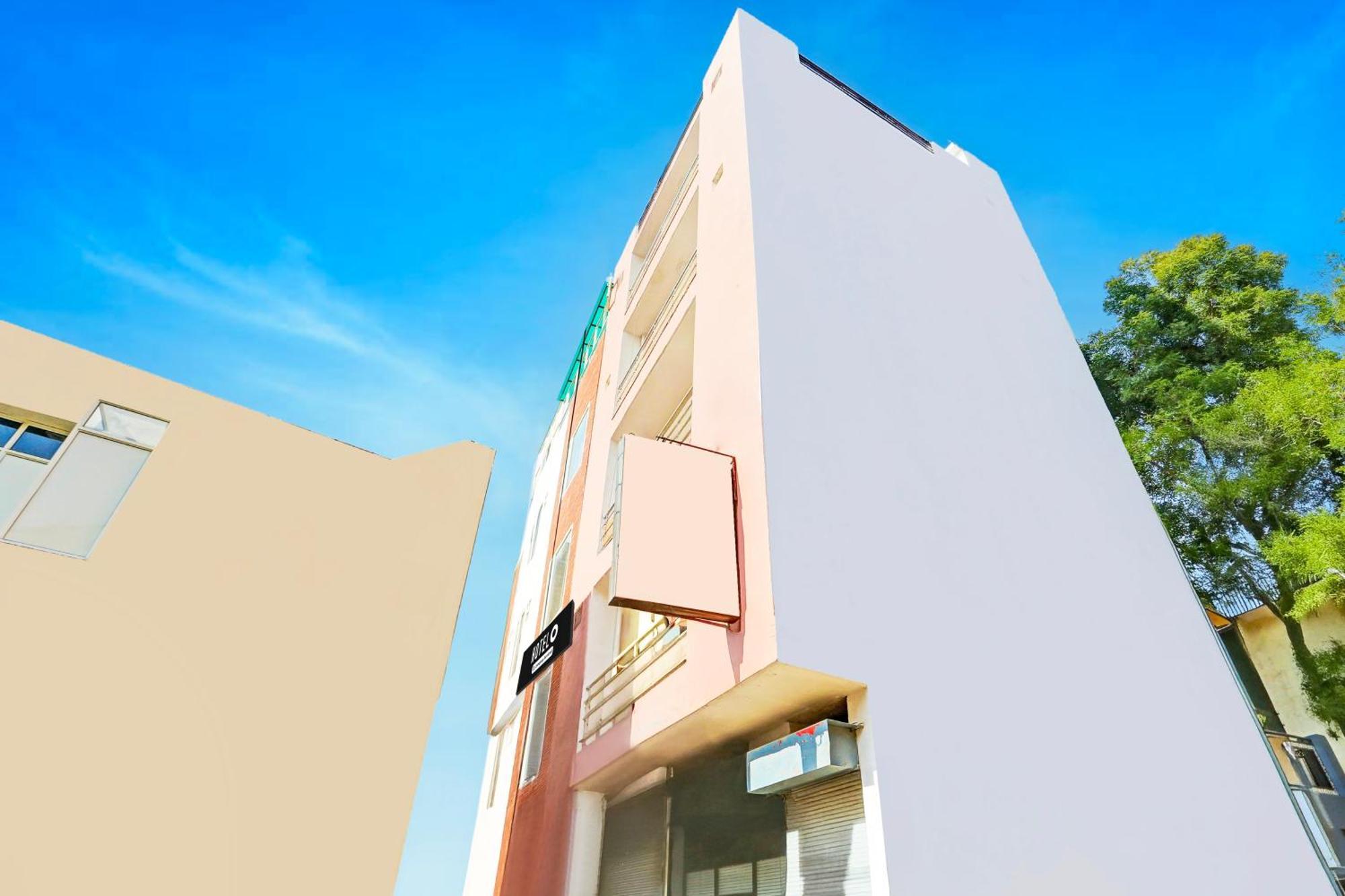 Super Hotel O Sector 45 Formerly Manyavar Chandigarh Ngoại thất bức ảnh