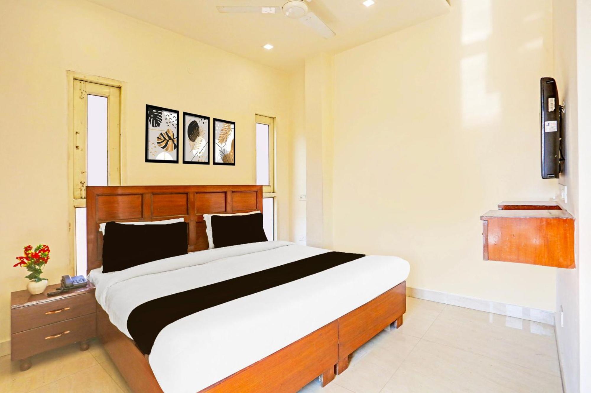 Super Hotel O Sector 45 Formerly Manyavar Chandigarh Ngoại thất bức ảnh